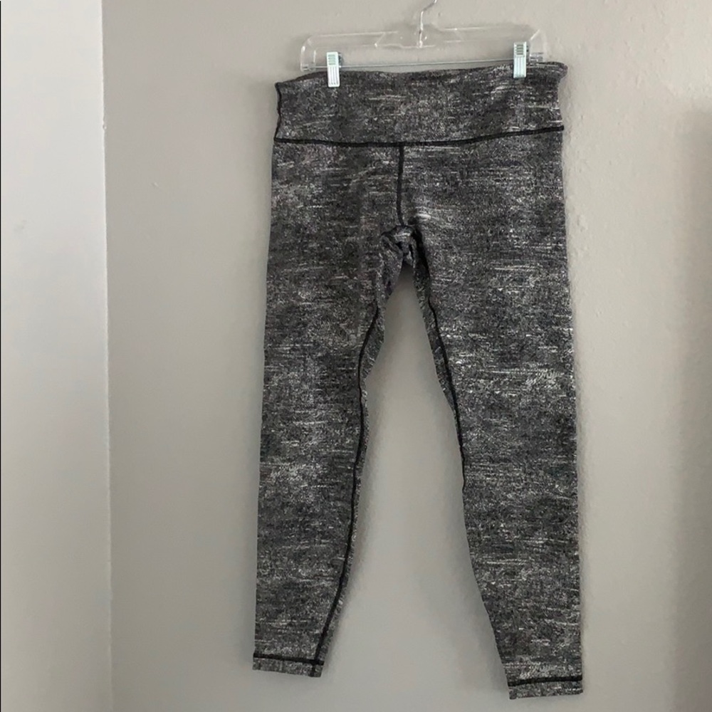 Lululemon textured leggings